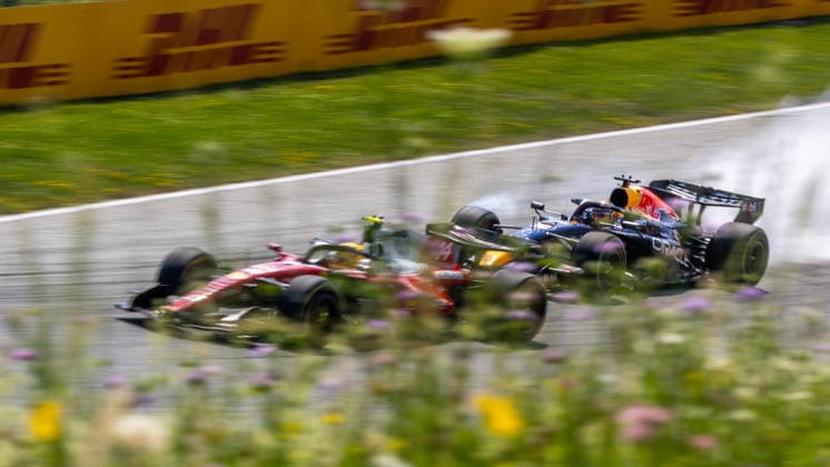 MOTORSPORTS, FORMULA 1 - GP of Austria 2026 SPIELBERG,AUSTRIA,28.JUN.26 - MOTORSPORTS, FORMULA 1 - Grand Prix of Austria, Red Bull Ring. Image shows Lewis Hamilton (GBR Ferrari) and Max Verstappen (NED Red Bull Racing).  GEPAxpictures xGabrielxLopez
