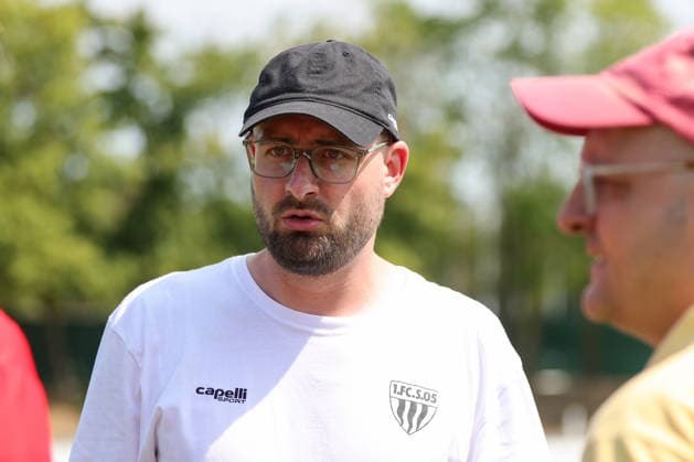 28.06.2026, Fußball, Testspiel, Saison 2026 2027: TSV Abtswind - FC Schweinfurt 05 Trainer Jan Gernlein (FC Schweinfurt 05), Einzelbild Abtswind Kräuter Mix Arena Bayern Unterfranken Deutschland *** June 28, 2026, Soccer, Friendly Match, 2026–2027 Season, TSV Abtswind vs. FC Schweinfurt 05, Coach Jan Gernlein (FC Schweinfurt 05), Single image, Abtswind Kräuter Mix Arena, Bavaria, Lower Franconia, Germany