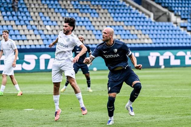 Testspiel VfL Bochum Gegner ist das Vonovia-Allstar-Team ** NUR FÜR REDAKTIONELLE ZWECKE ** EDITORIAL USE ONLY **<p>Philipp Hofmann, VfL Bochum (in Blau) beim Fußball-Testspiel am Sonntag, 28. Juni 2026 gegen das Vonovia-Allstar-Team (in Weiß) im Stadion in Bochum. Deutschland NRW Bochum Copyright: VladimirxWegener *** Friendly Match: VfL Bochum vs. the Vonovia All-Star Team ** FOR EDITORIAL PURPOSES ONLY ** EDITORIAL USE ONLY ** p Philipp Hofmann, VfL Bochum in blue during a soccer friendly match on Sunday, June 28, 2026, against the Vonovia All-Star Team in white at the stadium in Bochum, Germany (North Rhine-Westphalia), Bochum. Copyright VladimirxWegener Copyright: VladimirxWegener doc86hjqyramd3hjktne86 ,EDITORIAL USE ONLY