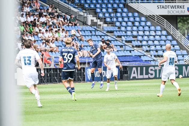 Testspiel VfL Bochum Gegner ist das Vonovia-Allstar-Team ** NUR FÜR REDAKTIONELLE ZWECKE ** EDITORIAL USE ONLY **<p>VfL Bochum (in Blau) beim Fußball-Testspiel am Sonntag, 28. Juni 2026 gegen das Vonovia-Allstar-Team (in Weiß) im Stadion in Bochum. Deutschland NRW Bochum Copyright: VladimirxWegener *** Friendly Match: VfL Bochum vs. the Vonovia All-Star Team ** FOR EDITORIAL USE ONLY ** EDITORIAL USE ONLY ** p VfL Bochum in blue during a soccer friendly match on Sunday, June 28, 2026, against the Vonovia All-Star Team in white at the stadium in Bochum, Germany (North Rhine-Westphalia), Bochum. Copyright VladimirxWegener Copyright: VladimirxWegener doc86hjqvd1gjo1814ple45 ,EDITORIAL USE ONLY