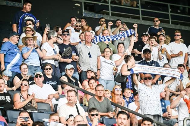 Testspiel VfL Bochum Gegner ist das Vonovia-Allstar-Team ** NUR FÜR REDAKTIONELLE ZWECKE ** EDITORIAL USE ONLY **<p>VfL Bochum (in Blau) beim Fußball-Testspiel am Sonntag, 28. Juni 2026 gegen das Vonovia-Allstar-Team (in Weiß) im Stadion in Bochum. Deutschland NRW Bochum Copyright: VladimirxWegener *** Friendly Match: VfL Bochum vs. the Vonovia All-Star Team ** FOR EDITORIAL USE ONLY ** EDITORIAL USE ONLY ** p VfL Bochum in blue during a soccer friendly match on Sunday, June 28, 2026, against the Vonovia All-Star Team in white at the stadium in Bochum, Germany (North Rhine-Westphalia), Bochum. Copyright VladimirxWegener Copyright: VladimirxWegener doc86hjqsh411e1l0m9qgje ,EDITORIAL USE ONLY