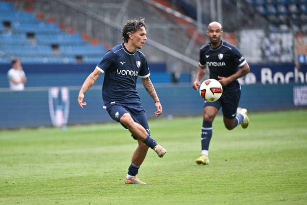 Babis Drakas (VfL Bochum), Jean Manuel Mbom (VfL Bochum), v.li. 28.06.2026, Fussball 2. Bundesliga, Saison 2026 2027, Testspiel, VfL Bochum - Vonovia Allstars Bochum Vonovia Ruhrstadion Nordrhein Westfalen Deutschland *** Babis Drakas, VfL Bochum; Jean Manuel Mbom, VfL Bochum; from left, June 28, 2026, Soccer, 2. Bundesliga, 2026–2027 season, Friendly Match, VfL Bochum vs. Vonovia Allstars, Bochum Vonovia Ruhrstadion, North Rhine-Westphalia, Germany Team2