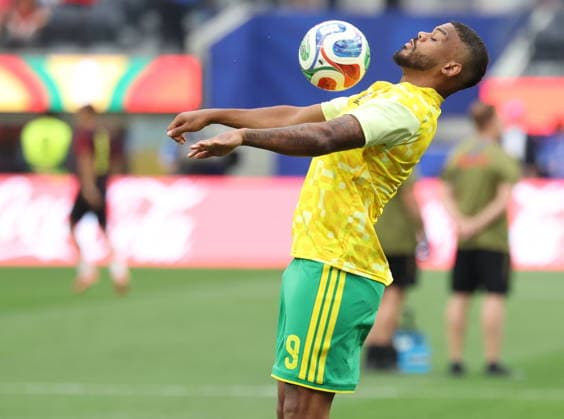 RECORD DATE NOT STATED FIFA World Cup, WM, Weltmeisterschaft, Fussball 2026 - Round of 32 - South Africa vs Canada Lyle Foster of South Africa warms up ahead of the FIFA World Cup 2026 Round of 32 match South Africa against Canada, in Los Angeles, USA, 28 June 2026. LOS ANGELES United States  Copyright: xCHRISTOPERxTORRESx