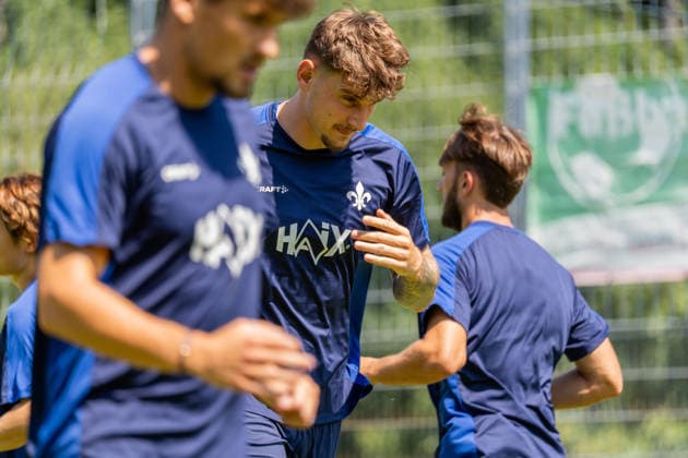 Freisteller Matej Maglica (SV Darmstadt 98, 05) waehrend einer Uebung, GER, Trainingsauftakt SV Darmstadt 98, Fussball, 2. Bundesliga, Saison 2026 2027, 28.06.2026, DFL REGULATIONS PROHIBIT ANY USE OF PHOTOGRAPHS AS IMAGE SEQUENCES AND OR QUASI-VIDEO, GER, Trainingsauftakt SV Darmstadt 98, Fussball, 2. Bundesliga, Saison 2026 2027, 28.06.2026 Lindenfels-Winterkasten *** Matej Maglica of SV Darmstadt 98, 05, during a drill, GER, SV Darmstadt 98 training kickoff, soccer, 2. Bundesliga, 2026–2027 season, June 28, 2026, DFL regulations prohibit any use of photographs as image sequences and or quasi-video, GER, SV Darmstadt 98 training kickoff, soccer, 2. Bundesliga, 2026–2027 season, June 28, 2026, Lindenfels Winterkasten Copyright: xEibner-Pressefoto Jan-NiclasxGrox EP_JGG