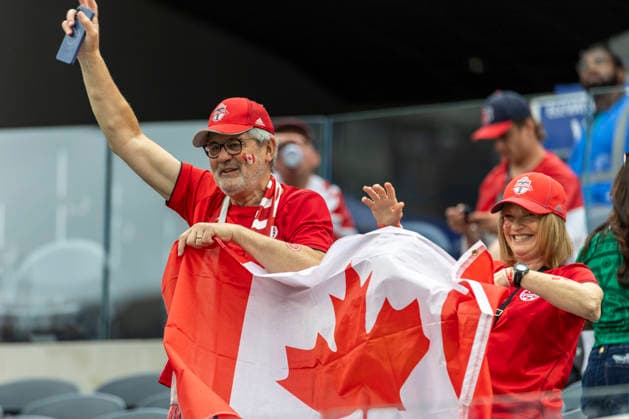 June 28, 2026, Los Angeles, California, USA: Fans are seen before the FIFA World Cup, WM, Weltmeisterschaft, Fussball Round of 32 soccer match between Canada and South Africa in Inglewood, Calif., Sunday, June 28, 2026. World Cup 2026: Canada Vs South Africa  - ZUMAc68_ 20260628_zaf_c68_011 Copyright: xRingoxChiux