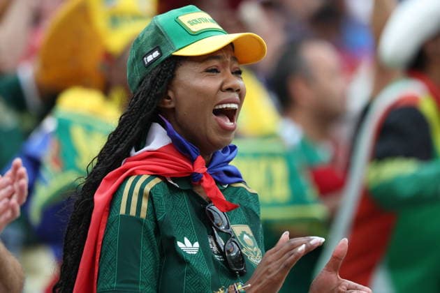 FIFA World Cup, WM, Weltmeisterschaft, Fussball 2026 - Round of 32 - South Africa vs Canada FIFA World Cup 2026 - Round of 32 - South Africa vs Canada in action during the FIFA World Cup 2026 Round of 32 match South Africa against Canada, in Los Angeles, USA, 28 June 2026. Supporters of South Africa cheer prior the FIFA World Cup 2026 Round of 32 match South Africa against Canada, in Los Angeles, USA, 28 June 2026. LOS ANGELES LOS ANGELES United States United States  Copyright: xCHRISTOPERxTORRESx