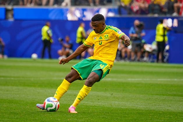 USA: Fußball FIFA World Cup, WM, Weltmeisterschaft, Fussball 2026, Sechzehntelfinale, Round of 32, Südafrika vs Kanada, South Africa vs Canada, SoFi Stadium (Inglewood, Los Angeles County, Kalifornien): Teboho Mokoena (Südafrika 4) *** USA Soccer 2026 FIFA World Cup, Round of 32, South Africa vs. Canada, SoFi Stadium, Inglewood, Los Angeles County, California, Teboho Mokoena, South Africa 4 Copyright: xJOERANxSTEINSIEKx