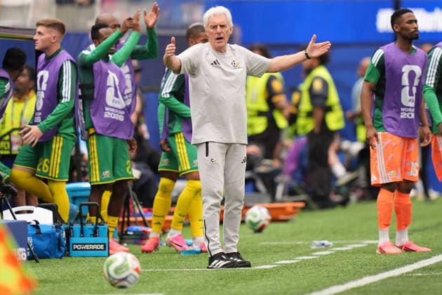 FIFA World Cup, WM, Weltmeisterschaft, Fussball 2026 - Round of 32 - South Africa vs Canada South Africa s head coach Hugo Broos reacts during the FIFA World Cup 2026 Round of 32 match South Africa against Canada, in Los Angeles, USA, 28 June 2026. LOS ANGELES United States  Copyright: xSCOTTxSTRAZZANTEx