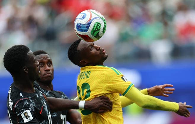 (260629) -- LOS ANGELES, June 29, 2026 -- Thapelo Maseko (R) of South Africa competes during the round of 32 match between Canada and South Africa at the 2026 FIFA World Cup, WM, Weltmeisterschaft, Fussball at Los Angeles Stadium in Los Angeles, the United States, June 28, 2026. ) (SP)U.S.-LOS ANGELES-FOOTBALL-FIFA WORLD CUP-ROUND OF 32-CAN VS RSA BaixXuefei 