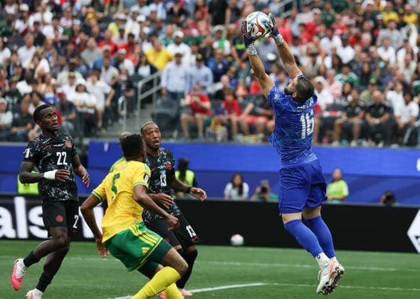 (260629) -- LOS ANGELES, June 29, 2026 -- Sipho Chaine (1st R), goalkeeper of South Africa, makes a save during the round of 32 match between Canada and South Africa at the 2026 FIFA World Cup, WM, Weltmeisterschaft, Fussball at Los Angeles Stadium in Los Angeles, the United States, June 28, 2026. ) (SP)U.S.-LOS ANGELES-FOOTBALL-FIFA WORLD CUP-ROUND OF 32-CAN VS RSA MaoxSiqian 