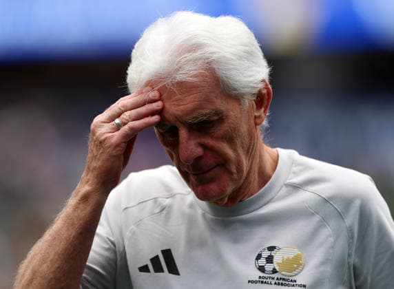 (260629) -- LOS ANGELES, June 29, 2026 -- Hugo Broos, head coach of South Africa, reacts during the round of 32 match between Canada and South Africa at the 2026 FIFA World Cup, WM, Weltmeisterschaft, Fussball at Los Angeles Stadium in Los Angeles, the United States, June 28, 2026. ) (SP)U.S.-LOS ANGELES-FOOTBALL-FIFA WORLD CUP-ROUND OF 32-CAN VS RSA BaixXuefei 