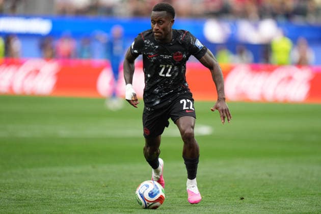 RECORD DATE NOT STATED 28th June 2026; SoFi Stadium, Los Angeles, California, United States of America; FIFA World Cup, WM, Weltmeisterschaft, Fussball Football, South Africa versus Canada; Richie Laryea of Canada on the ball AlecxBrown