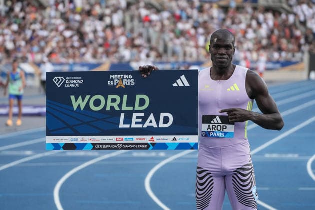 June 28, 2026, Paris, Å½Le-De-France, France: Marco Arop of Canada holds his world lead sign after winning the men s 800m final in a world-leading time during the Wanda Diamond League Meeting de Paris at Stade Charlo ty. Paris France - ZUMAh209 20260628_zsp_h209_048 Copyright: xAlixHabibx