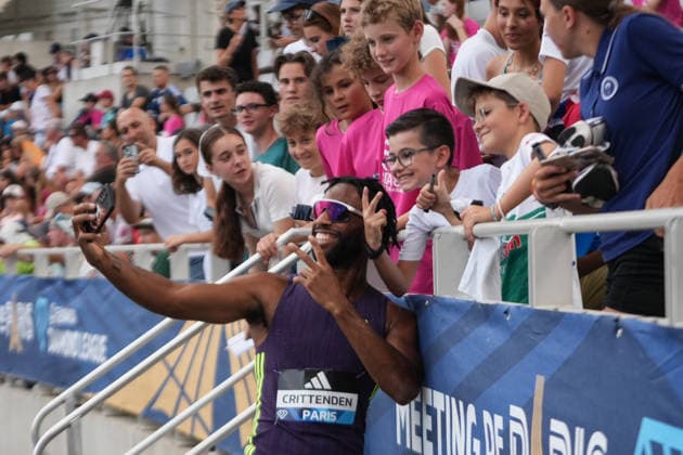 June 28, 2026, Paris, Å½Le-De-France, France: Freddie Crittenden of the United States interacts with fans and takes a selfie during the Wanda Diamond League Meeting de Paris at Stade Charlo ty. Paris France - ZUMAh209 20260628_zsp_h209_061 Copyright: xAlixHabibx