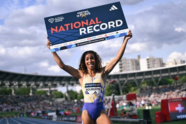 Wanda Diamond League in Paris FA Anais Bourgoin poses with her record after competing during the Wanda Diamond League tournament at the Charlety Stadium in Paris on June 28, 2026. Photo by Firas Abdullah ABACAPRESS.COM Paris Ile-de-France France  Copyright: xAbdullahxFiras ABACAx