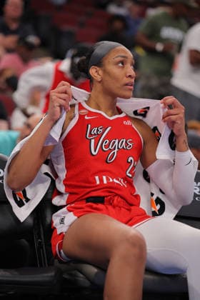 CHICAGO, IL - JUNE 28: A ja Wilson 22 of the Las Vegas Aces looks on during a game against the Chicago Sky on June 28, 2026 at the United Center in Chicago, Illinois. (Photo by Melissa Tamez Icon Sportswire) WNBA, Basketball Damen, USA JUN 28 Las Vegas Aces at Chicago Sky EDITORIAL USE ONLY Icon260628075