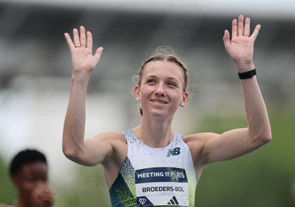 (260629) -- PARIS, June 29, 2026 -- Femke Broeders-Bol of the Netherlands reacts before the women s 800m final at the 2026 World Athletics Diamond League in Paris, France, June 28, 2026. ) (SP)FRANCE-PARIS-ATHLETICS-DIAMOND LEAGUE 2026? WuxHuiwo 