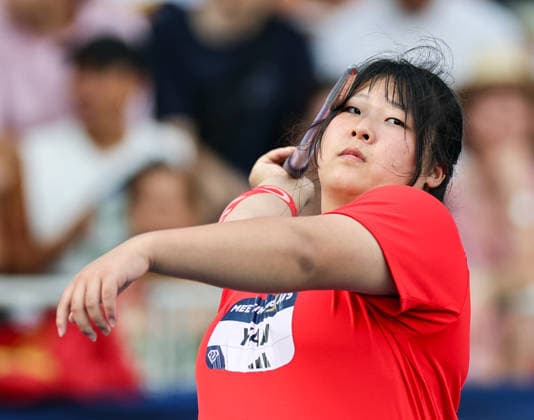 (260629) -- PARIS, June 29, 2026 -- Yan Ziyi of China competes during the women s javelin throw final at the 2026 World Athletics Diamond League in Paris, France, June 28, 2026. ) (SP)FRANCE-PARIS-ATHLETICS-DIAMOND LEAGUE 2026 WuxHuiwo 