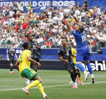 Football: 2026 World Cup Canada goalkeeper Maxime Crepeau catches the ball during the second half of a football World Cup round of 32 match against South Africa at Los Angeles Stadium in Inglewood, California, on June 28, 2026.  A14AA0005620585P