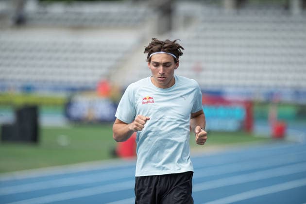 Wanda Diamond League - Meeting Of Paris Armand Mondo Duplantis of Sweden warms up for the men s pole vault during the Meeting of Paris, part of the Wanda Diamond League, at Stade Charlety in Paris, France, on June 28, 2026. Paris Paris France  Copyright: xWalterxCunhax originalFilename:cunhacarvalho-notitle260628_nphXD.jpg