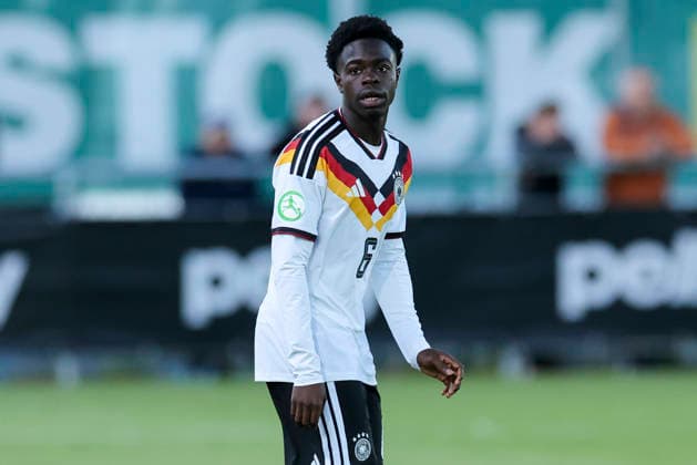Boris Lum (Germany) schaut, UEFA European Under-19 Championship 2026 Group A, Germany v Denmark, Central Park Stadium am 28. June 2026 in Denbigh, Vereinigtes Königreich. (Foto von Marco Steinbrenner DeFodi Images) Boris Lum (Germany) looks on, UEFA European Under-19 Championship 2026 Group A, Germany v Denmark, Central Park Stadium, June 28, 2026 in Denbigh, United Kingdom. (Photo by Marco Steinbrenner DeFodi Images) - *** Boris Lum Germany looks on, 2026 UEFA European Under-19 Championship Group A, Germany vs. Denmark, Central Park Stadium on June 28, 2026, in Denbigh, United Kingdom. Photo by Marco Steinbrenner, DeFodi Images. Boris Lum Germany looks on, UEFA European Under-19 Championship 2026 Group A, Germany vs. Denmark, Central Park Stadium, June 28, 2026, in Denbigh, United Kingdom. Photo by Marco Steinbrenner, DeFodi Images