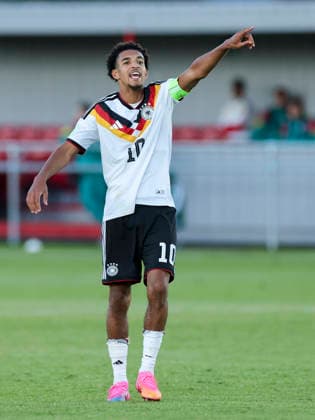 Francis Onyeka (Germany) gestikuliert, UEFA European Under-19 Championship 2026 Group A, Germany v Denmark, Central Park Stadium am 28. June 2026 in Denbigh, Vereinigtes Königreich. (Foto von Marco Steinbrenner DeFodi Images) Francis Onyeka (Germany) gestures, UEFA European Under-19 Championship 2026 Group A, Germany v Denmark, Central Park Stadium, June 28, 2026 in Denbigh, United Kingdom. (Photo by Marco Steinbrenner DeFodi Images) - *** Francis Onyeka of Germany gestures, 2026 UEFA European Under-19 Championship Group A, Germany vs. Denmark, Central Park Stadium on June 28, 2026, in Denbigh, United Kingdom. Photo by Marco Steinbrenner, DeFodi Images. Francis Onyeka of Germany gestures during the 2026 UEFA European Under-19 Championship, Group A, Germany vs. Denmark, Central Park Stadium, June 28, 2026, in Denbigh, United Kingdom. Photo by Marco Steinbrenner, DeFodi Images