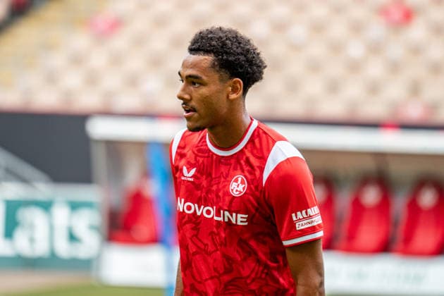 29.06.2026, xdaymx, Fussball 2.Bundesliga, 1.FC Kaiserslautern - Trainingsauftakt Saison 2026 27, Neuzugang Thierry, Tazameta beim Trainingsauftakt des 1. FC Kaiserslautern (DFL DFB REGULATIONS PROHIBIT ANY USE OF PHOTOGRAPHS as IMAGE SEQUENCES and or QUASI-VIDEO) Kaiserslautern *** June 29, 2026, xdaymx, Soccer 2. Bundesliga, 1 FC Kaiserslautern Start of Training for the 2026–27 Season, New signing Thierry Tazameta at 1 FC Kaiserslautern’s training kickoff DFL DFB REGULATIONS PROHIBIT ANY USE OF PHOTOGRAPHS as IMAGE SEQUENCES and or QUASI-VIDEO Kaiserslautern