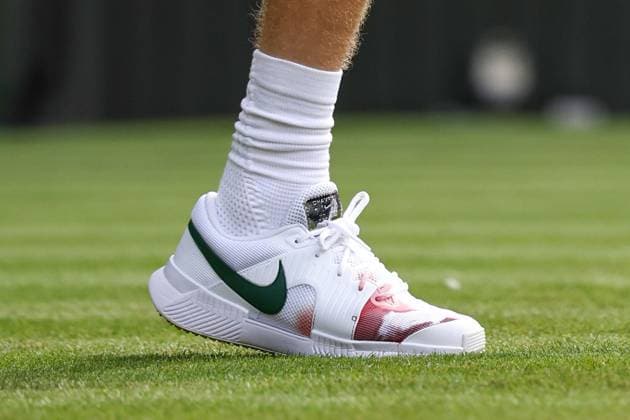 Blood on Jannik Sinner s foot during his first round match Wimbledon Tennis Championships, Day 1, The All England Lawn Tennis and Croquet Club, London, UK - 29 Jun 2026London The All England Lawn Tennis and United Kingdom  Copyright: xEllaxLing Shutterstockx 16964106cb