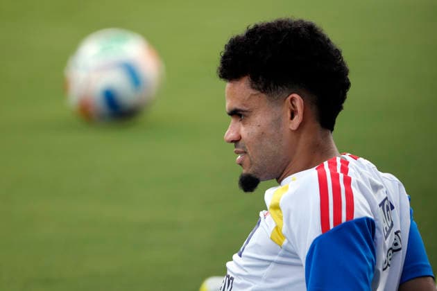 Player of Colombia Luis Diaz reacts during the team s training session at the Miami Inter CF Stadium in Fort Lauderdale, Florida, US, at the 2026 FIFA World Cup, WM, Weltmeisterschaft, Fussball on 29 June 2026. Training session of Colombia in Fort Lauderdale !ACHTUNG: NUR REDAKTIONELLE NUTZUNG!  Copyright: xAlbertoxEstevezx GRAF7682 20260629-55020746302_1