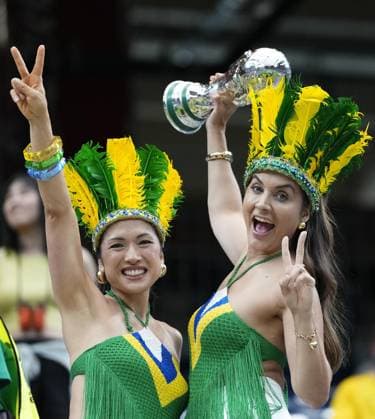 Football: 2026 World Cup Brazil supporters cheer ahead of a World Cup round of 32 football match against Japan at Houston Stadium in Houston on June 29, 2026.  A14AA0005620674P