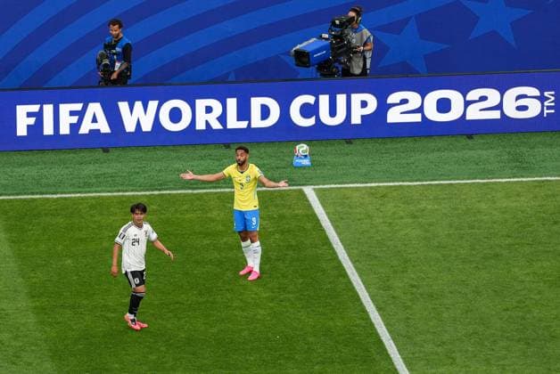 Matheus Cunha of Brazil in front of a FIFA World Cup, WM, Weltmeisterschaft, Fussball 2026 sign Brazil v Japan, 2026 FIFA World Cup, Round of 32, Football, Houston Stadium, Houston, Texas, USA - 29 Jun 2026Houston Houston Stadium Texas (TX) United States of America  Copyright: xIsmaelxAdnan Shutterstockx 16968921t