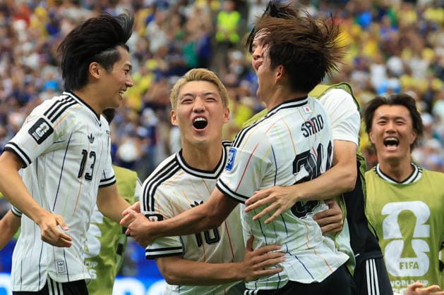 Japanese midfielder Kaishu Sano (C) celebrates with his teammates after scoring to make it 0-1 during the 2026 FIFA World Cup, WM, Weltmeisterschaft, Fussball round-of-32 soccer match between Brazil and Japan, in Houston, United States, 29 June 2026. 2026 FIFA World Cup - round of 32 - Brazil vs. Japan !ACHTUNG: NUR REDAKTIONELLE NUTZUNG!  Copyright: xCarlosxRamirezx GRAF7805 20260629-55020747346_1