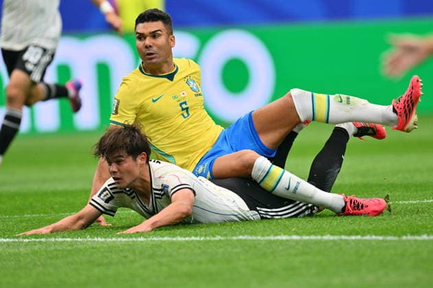 FIFA World Cup, WM, Weltmeisterschaft, Fussball 2026 - Round of 32 - Brazil vs Japan Kaishu Sano (down) looks on next to Casemiro of Brazil after scoring the 1-0 lead during the FIFA World Cup 2026 Round of 32 match Brazil against Japan, in Houston, USA, 29 June 2026. HOUSTON United States  Copyright: xSAMxWASSONx
