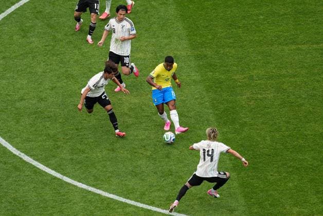 Endrick of Brazil passes the ball Brazil v Japan, 2026 FIFA World Cup, WM, Weltmeisterschaft, Fussball Round of 32, Football, Houston Stadium, Houston, Texas, USA - 29 Jun 2026Houston Houston Stadium Texas (TX) United States of America  Copyright: xIsmaelxAdnan Shutterstockx 16968921cm