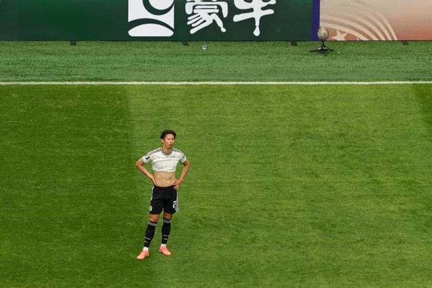 Yukinari Sugawara of Japan dejected at full time Brazil v Japan, 2026 FIFA World Cup, WM, Weltmeisterschaft, Fussball Round of 32, Football, Houston Stadium, Houston, Texas, USA - 29 Jun 2026Houston Houston Stadium Texas (TX) United States of America  Copyright: xIsmaelxAdnan Shutterstockx 16968921dl