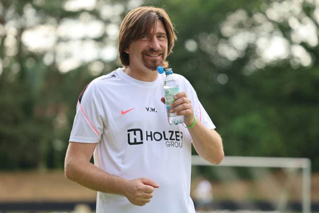 29.06.2026, Fussball, Herren, 1. Bundesliga, Saison 2026 2027, Trainingsauftakt, SV 07 Elversberg, Trainer Vincent Wagner (SV 07 Elversberg) Sankt Ingbert Mühlwaldstadion Saarland Deutschland (DEU) *** June 29, 2026, Soccer, Men s, 1. Bundesliga, 2026–2027 Season, Start of Training, SV 07 Elversberg, Coach Vincent Wagner, SV 07 Elversberg, Sankt Ingbert, Mühlwaldstadion, Saarland, Germany, DEU Copyright: xSebastianxBachx