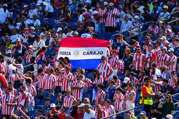 Paraguay fans holding a Paraguay flag ahead of kick off Germany v Paraguay, 2026 FIFA World Cup, WM, Weltmeisterschaft, Fussball Round of 32, Football, Boston Stadium, Foxborough, Massachusetts, USA - 29 Jun 2026Foxborough Boston Stadium Massachusetts (MA) United States of America  Copyright: xJavierxGarcia Shutterstockx 16969211g