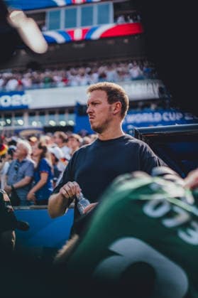 FIFA Fussball Weltmeisterschaft 2026, Sechszehntelfinale, Deutschland vs. Paraguay, 29.06.2026, Boston Stadium Julian Nagelsmann (Deutschland) Nationalhymne *** 2026 FIFA World Cup, Round of 32, Germany vs. Paraguay, June 29, 2026, Boston Stadium, Julian Nagelsmann, German National Anthem Copyright: xBahhoxKarax