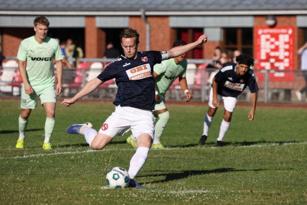 Fussball I Herren I Saison 2026 2027 I Hanse Merkur Cup I Eintracht Norderstedt - PSV Union Neumünster I 29.06.2026 Jonas Behounek (10, FC Eintracht Norderstedt) Kaltenkirchen Sportplatz Marschweg Schleswig-Holstein Deutschland *** Soccer I Men s Team I 2026–2027 Season I Hanse Merkur Cup I Eintracht Norderstedt vs. PSV Union Neumünster I June 29, 2026 Jonas Behounek 10, FC Eintracht Norderstedt, Kaltenkirchen Sports Field, Marschweg, Schleswig-Holstein, Germany Copyright: xLobeca RalfxHomburgx