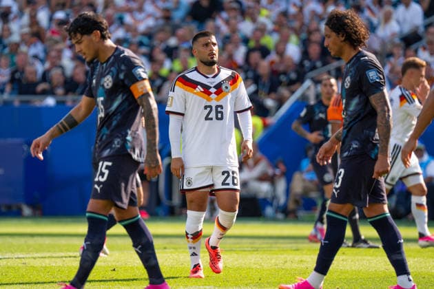 Deniz Undav (Germany, 26) schaut genervt nach oben FIFA World Cup, WM, Weltmeisterschaft, Fussball 2026: Deutschland v Paraguay 29 June 2026, FIFA World Cup 2026: Germany v Paraguay (Round of 32) at Boston Stadium in Foxborough, Massachusetts, USA *** Deniz Undav of Germany, 26, looks up in frustration. 2026 FIFA World Cup: Germany vs. Paraguay, June 29, 2026; 2026 FIFA World Cup: Germany vs. Paraguay, Round of 32 at Boston Stadium in Foxborough, Massachusetts, USA Copyright: HMBxMedia xMarcoxBader