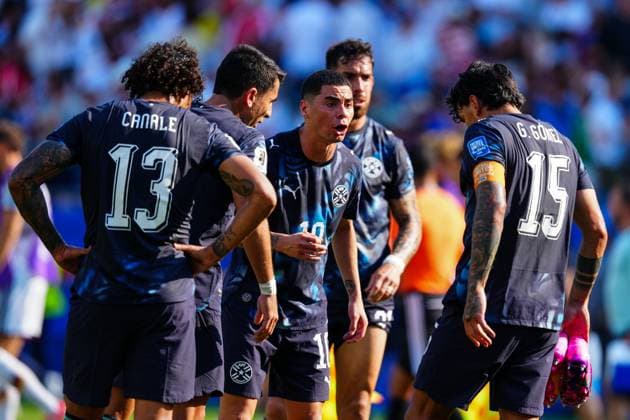Miguel Almiron of Paraguay motivates his teammates at the end of the first half Germany v Paraguay, 2026 FIFA World Cup, WM, Weltmeisterschaft, Fussball Round of 32, Football, Boston Stadium, Foxborough, Massachusetts, USA - 29 Jun 2026Foxborough Boston Stadium Massachusetts (MA) United States of America  Copyright: xJavierxGarcia Shutterstockx 16969211am