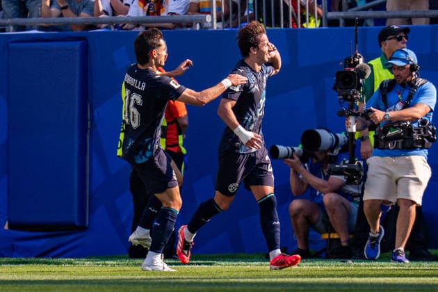 FIFA Fussball Weltmeisterschaft 2026, Sechszehntelfinale, Deutschland vs. Paraguay, 29.06.2026, Boston Stadium Tor zum 0:1 durch Julio Enciso *** 2026 FIFA World Cup, Round of 32, Germany vs. Paraguay, June 29, 2026, Boston Stadium; Goal to make it 0–1 by Julio Enciso Copyright: xBahhoxKarax