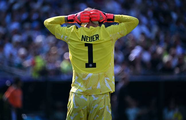 Fussball, Länderspiel, Herren, FIFA World Cup, WM, Weltmeisterschaft, Fussball 2026, Fussball-Weltmeisterschaft, USA, Sechzehntelfinale, Gilette Stadium Boston: Deutschland - Paraguay; Manuel Neuer (GER). Enttäuschung, Frust, Aktion. *** Soccer, International Match, Men s, 2026 FIFA World Cup, World Cup, USA, Round of 32, Gilette Stadium, Boston, Germany, Paraguay, Manuel Neuer (GER), Disappointment, Frustration, Action