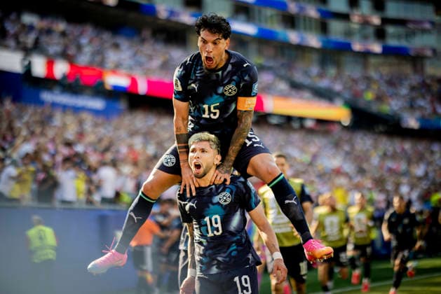 Boston, USA 29th Jun 2026. Goal celebration: Julio Enciso (PAR) Gustavo Gomez (PAR) Germany - Paraguay World Cup Deutschland - Paraguay 29.06.2026 *** Boston, USA, June 29, 2026 Goal celebration Julio Enciso (PAR) Gustavo Gomez (PAR) Germany Paraguay World Cup Germany Paraguay June 29, 2026