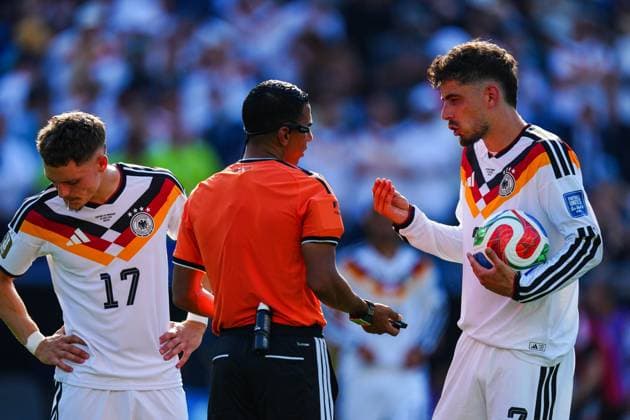 Kai Havertz of Germany complains to referee Jalal Jayed due to the delayed restart Germany v Paraguay, 2026 FIFA World Cup, WM, Weltmeisterschaft, Fussball Round of 32, Football, Boston Stadium, Foxborough, Massachusetts, USA - 29 Jun 2026Foxborough Boston Stadium Massachusetts (MA) United States of America  Copyright: xJavierxGarcia Shutterstockx 16969211ap