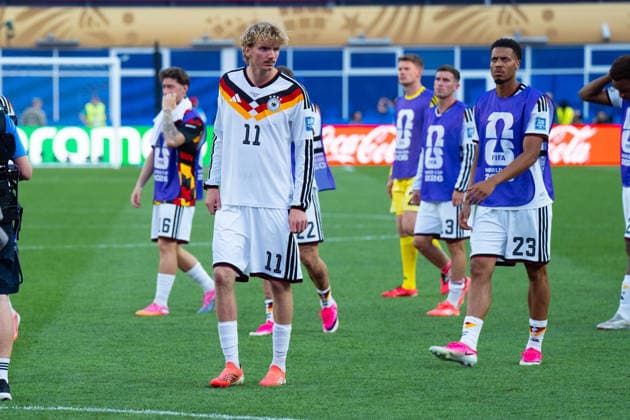 Nick Woltemade (Germany, 11) und Felix Nmecha (Germany, 23) enttäuscht nach der Niederlage und dem Ausscheiden FIFA World Cup, WM, Weltmeisterschaft, Fussball 2026: Deutschland v Paraguay 29 June 2026, FIFA World Cup 2026: Germany v Paraguay (Round of 32) at Boston Stadium in Foxborough, Massachusetts, USA *** Nick Woltemade (Germany), 11, and Felix Nmecha (Germany), 23, were disappointed after the loss and elimination from the 2026 FIFA World Cup: Germany vs. Paraguay, June 29, 2026, 2026 FIFA World Cup: Germany vs. Paraguay, Round of 32 at Boston Stadium in Foxborough, Massachusetts, USA Copyright: HMBxMedia xMarcoxBader