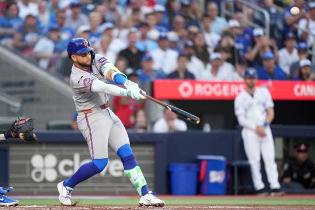 June 29, 2026, Toronto, On, CANADA: New York Mets third baseman Bo Bichette (19) flies out during first inning American League MLB, Baseball Herren, USA baseball action against the Toronto Blue Jays, in Toronto, Monday, June 29, 2026. Canada News - June 29, 2026  - ZUMAc35_ 20260629_zaf_c35_084 Copyright: xNathanxDenettex