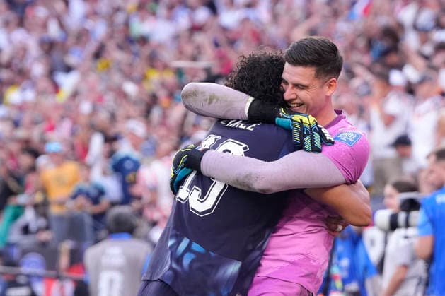 Germany v Paraguay: Round Of 32 - FIFA World Cup, WM, Weltmeisterschaft, Fussball 2026 Orlando Gill of Paraguay celebrates the victory with Jose Canale of Paraguay during the FIFA World Cup 2026 Round Of 32 match between Germany and Paraguay at Boston Stadium on June 29, 2026 in Foxborough, Massachusetts. Foxborough MA United States  Copyright: xJosexBretonx originalFilename:bretonhernandez-germanyv260629_npyAT.jpg