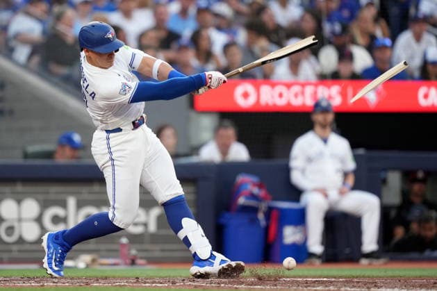 June 29, 2026, Toronto, On, CANADA: Toronto Blue Jays catcher Brandon Valenzuela (59) breaks his bat hitting a ground out during fourth inning American League MLB, Baseball Herren, USA baseball action in Toronto, Monday, June 29, 2026. Canada News - June 29, 2026  - ZUMAc35_ 20260629_zaf_c35_099 Copyright: xNathanxDenettex