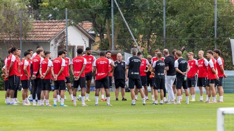 Football, 3rd Division, Würzburger Kickers, start of pre-season training